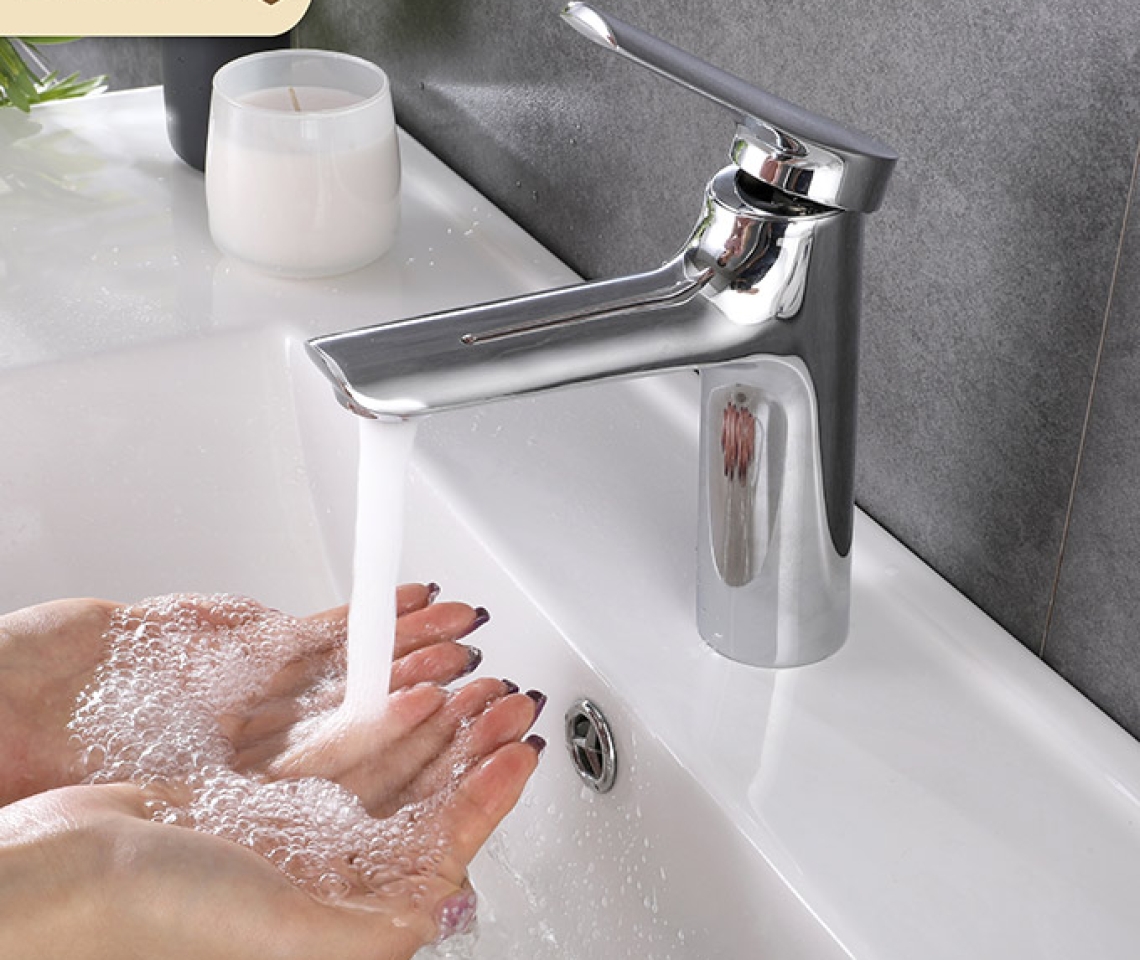 Vòi chậu nóng lạnh Basic BW-48301